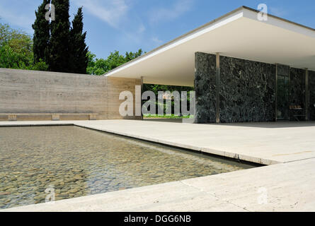 Barcelona-Pavillon rekonstruiert deutschen Pavillon für die Weltausstellung 1929 Barcelona vom Architekten Ludwig Mies van Stockfoto