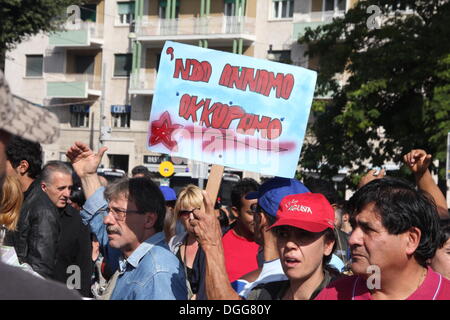 Rom, Italien. 19. Oktober 2013 Demonstranten am Anti Regierung Sparmaßnahmen Rallye in Rom, Italien © Gari Wyn Williams/Alamy Live N Stockfoto