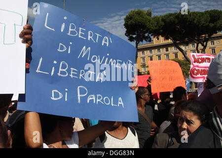 Rom, Italien. 19. Oktober 2013 Demonstranten am Anti Regierung Sparmaßnahmen Rallye in Rom, Italien © Gari Wyn Williams/Alamy Live N Stockfoto