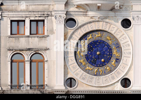 Astronomische Uhr, Uhrturm, Torre Orologio Turm, dem Markusplatz, San Marco, Venedig, Veneto, Italien, Europa Stockfoto