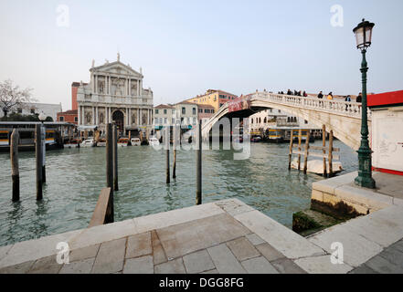 Kirche von Santa Maria di Nazareth oder Kirche der Scalzi Brücke Ponte Degli Scalzi, Canale Grande, Canal Grande, Cannaregio Stockfoto