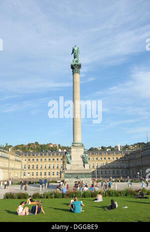 Schlossplatz-Platz mit Jubiläum Spalte, 30 m, mit einer Figur der Göttin Concordia, 1841, Stuttgart, Baden-Württemberg Stockfoto