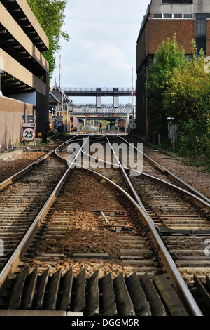 Suche entlang der Strecke Richtung Lincoln Bahnhof Stockfoto