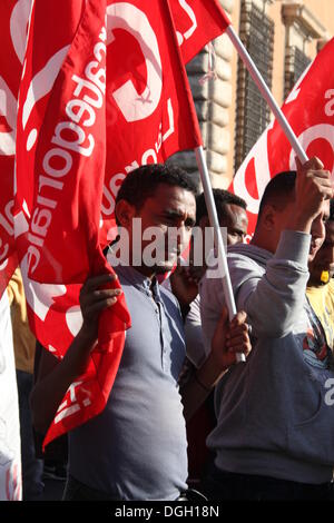 Rom, Italien. 19. Oktober 2013 Demonstranten am Anti Regierung Sparmaßnahmen Rallye in Rom, Italien © Gari Wyn Williams/Alamy Live N Stockfoto