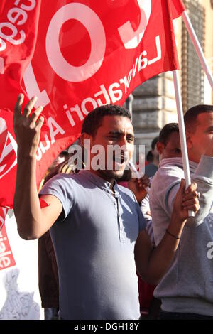 Rom, Italien. 19. Oktober 2013 Demonstranten am Anti Regierung Sparmaßnahmen Rallye in Rom, Italien © Gari Wyn Williams/Alamy Live N Stockfoto