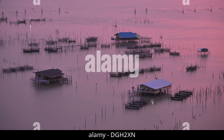 Sonnenuntergang über Songkhla Lakein Südthailand Stockfoto
