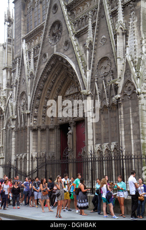 Paris Frankreich,4. Arrondissement,Île de la Cité,Rue du Cloître Notre Dame,Kathedrale Notre Dame,Schlange,Schlange stehen,Frankreich130816063 Stockfoto