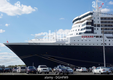 Queen Mary 2 angedockt Brooklyn NY Stockfoto