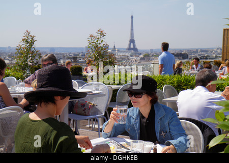 Paris Frankreich, 9. Arrondissement, Boulevard Haussmann, Au Printemps, Kaufhaus, Dachterrasse, Blick auf die Skyline der Stadt, Le Déli-Cieux, Restaurant Restaurant Stockfoto