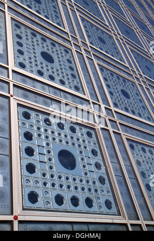 Paris Frankreich, 5. Arrondissement, Arab World Institute, AWI, Institut du Monde Arabe, außen, außen, Gebäude, Glaswand, Brise-Soleil motorisiert Stockfoto