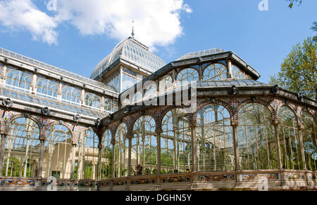 Palacio de Cristal, Kristallpalast, erbaut 1887 für die Philippinen Ausstellung Architekten Ricardo Velázquez Bosco, heute Teil Stockfoto