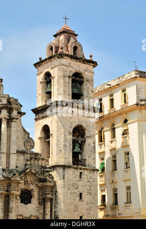 Catedral, die Kathedrale in der Plaza De La Catedral quadratisch, Altstadt Habana Vieja, UNESCO-Weltkulturerbe, Havanna, Kuba Stockfoto
