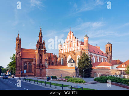 St.-Anna Kirche und Bernardine Kloster, Vilnius, Litauen, Europa Stockfoto