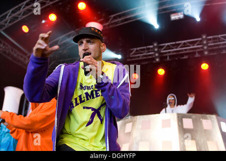 Deutsche Pop-Reggae-Band Culcha Candela live auf dem Heitere Open Air in Zofingen, Schweiz Stockfoto