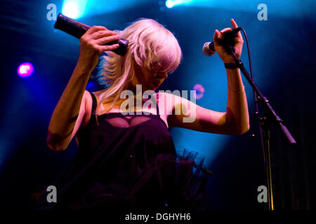 ELS Pynoo, Sänger der belgischen Band Vive la Fête Leben auf dem Heitere Open Air in Zofingen, Schweiz Stockfoto