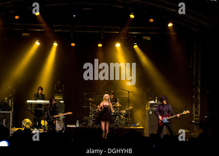 Die belgische Band Vive la Fête live auf dem Heitere Open Air in Zofingen, Schweiz Stockfoto