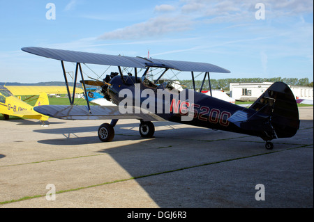 BOEING PT-17 STEARMAN A75N1 N65200 1941 GEBAUT Stockfoto