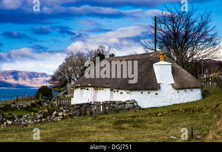 Eine traditionelle Blackhouse auf Isle Of Skye. Stockfoto