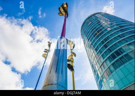 Skulpturale Stöcke und die Rotunde in Birmingham. Stockfoto