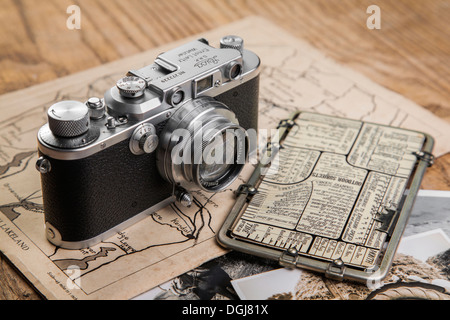 Vintage Leica Camera und Kaufmann Posographe. Stockfoto