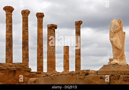 Ruinen des Flavius Tuilus Brunnen und Statue, antiken römischen archäologischen Ausgrabungen Website, UNESCO-Weltkulturerbe Stockfoto