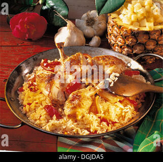 Gebratener Reis mit Huhn, Karibik. Stockfoto