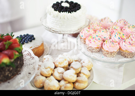 Auswahl an Kuchen Stockfoto