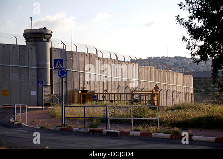 Grenzübergang, Jerusalem Seite, zwischen Bethlehem, im Westjordanland und Jerusalem, Israel, Nahost Stockfoto