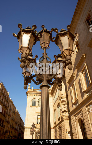 Verziert-Straßenleuchte, Barcelona, Spanien Stockfoto