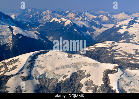 Küstengebirge Berge mit Schnee und Eis Felder von Vancouver nach Chilko Lake British Columbia Kanada Stockfoto