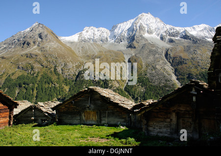 Eine traditionelle Schweizer Bergbauernhof und Alpage in Val Hérens, Wallis Stockfoto