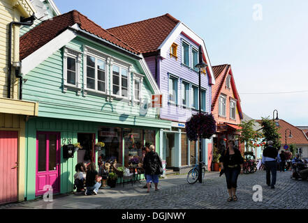 Traditionelle bunte Holzhäuser in Stavanger, Norwegen, Skandinavien, Nordeuropa Stockfoto