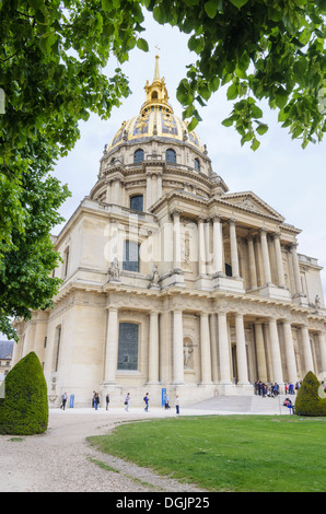 Die gewölbte Krankenhaus Kapelle entworfen von Mansart an der Saint-Louis des Invalides Kirche im 7. Arrondissement, Paris, Frankreich Stockfoto