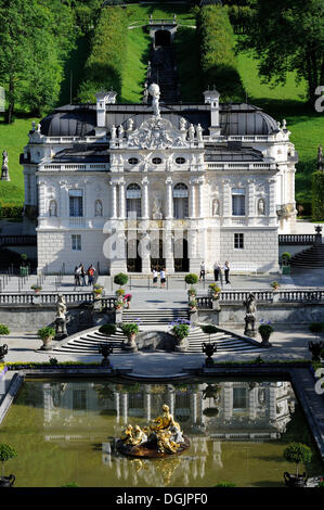 Schloss Linderhof, Schloss von König Ludwig II, Graswangtal, Ammergauer Alpen, Oberammergau, Bayern, Oberbayern Stockfoto