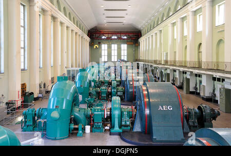 Turbine Halle der Walchensee Wasserkraftwerk, Kochel, Bayern, Oberbayern Stockfoto