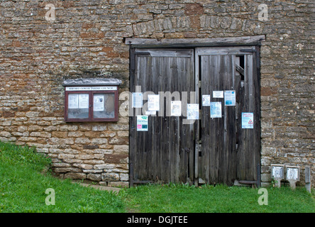 Hinweise verwendet in Sibford Gower Dorf, Oxfordshire, England, UK Stockfoto