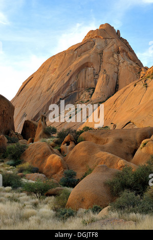 Der größere Spitzkoppe nahe Usakos in Namibia Stockfoto