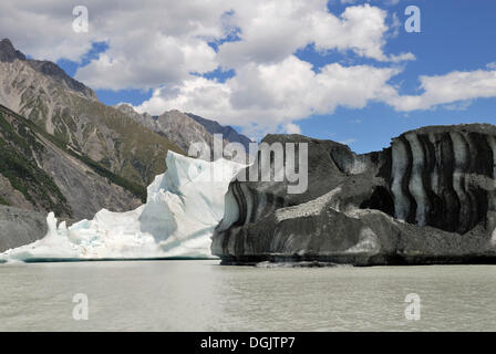 Eisberge auf der Tasman Lake, Mount Cook Nationalpark, Südinsel, Neuseeland Stockfoto