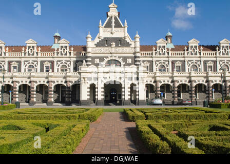 Historischer Bahnhof gebaut im Stil der Neo-Renaissance, Dunedin, Südinsel, Neuseeland Stockfoto