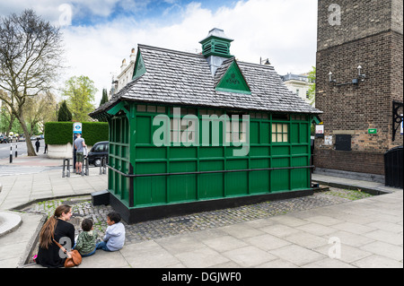 Eine historische Cabmens Tierheim in London. Stockfoto
