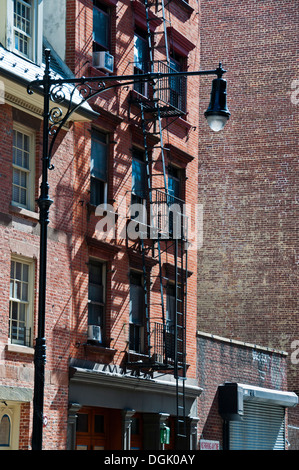 alten Mietshaus Gebäude NYC Stockfoto