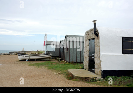 Ungewöhnliche Strandhütten und Fischerhütten an der Portland Bill Dorset Coast UK Stockfoto