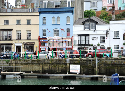 Berühmte Fish &amp; Chips-shop Bennett an der Waterfront Weymouth Dorset Wessex UK Stockfoto