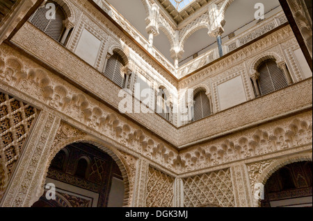 Spanien, Andalusien, Sevilla, Alcazar Palast, dem Patio de Las Munecas (Hof der Puppen) Stockfoto