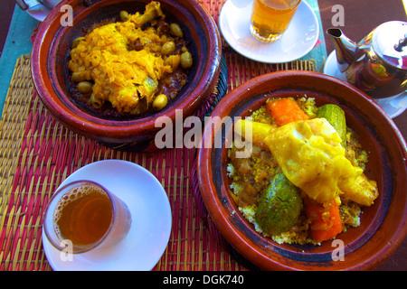 Tajine und marokkanischen Minztee, Marrakesch, Marokko, Nordafrika Stockfoto