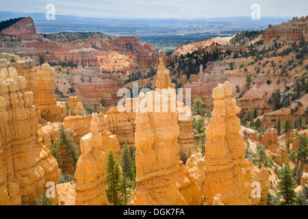 Ein Blick auf den Bryce Canyon von Fairyland Point. Stockfoto