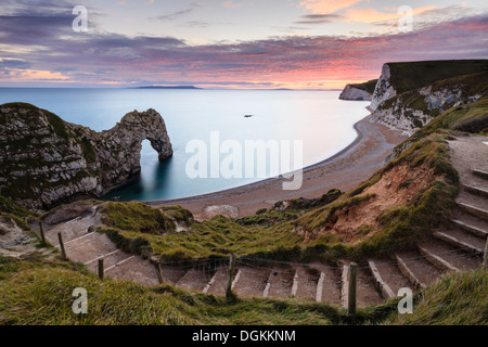 Ein Blick von Durdle Door Top Felsenweg. Stockfoto