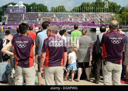 Eine kostenlose Veranstaltung der Olympischen Spiele London 2012 Olympische Freiwilligen. Stockfoto