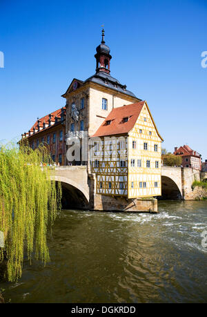 Historischen Rathaus auf der Pegnitz Fluß, Bamberg, Franken, Bayern Stockfoto