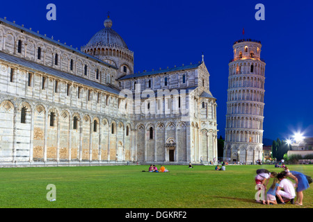 Dom und Schiefer Turm von Pisa am Piazza dei Miracoli in Pisa. Stockfoto